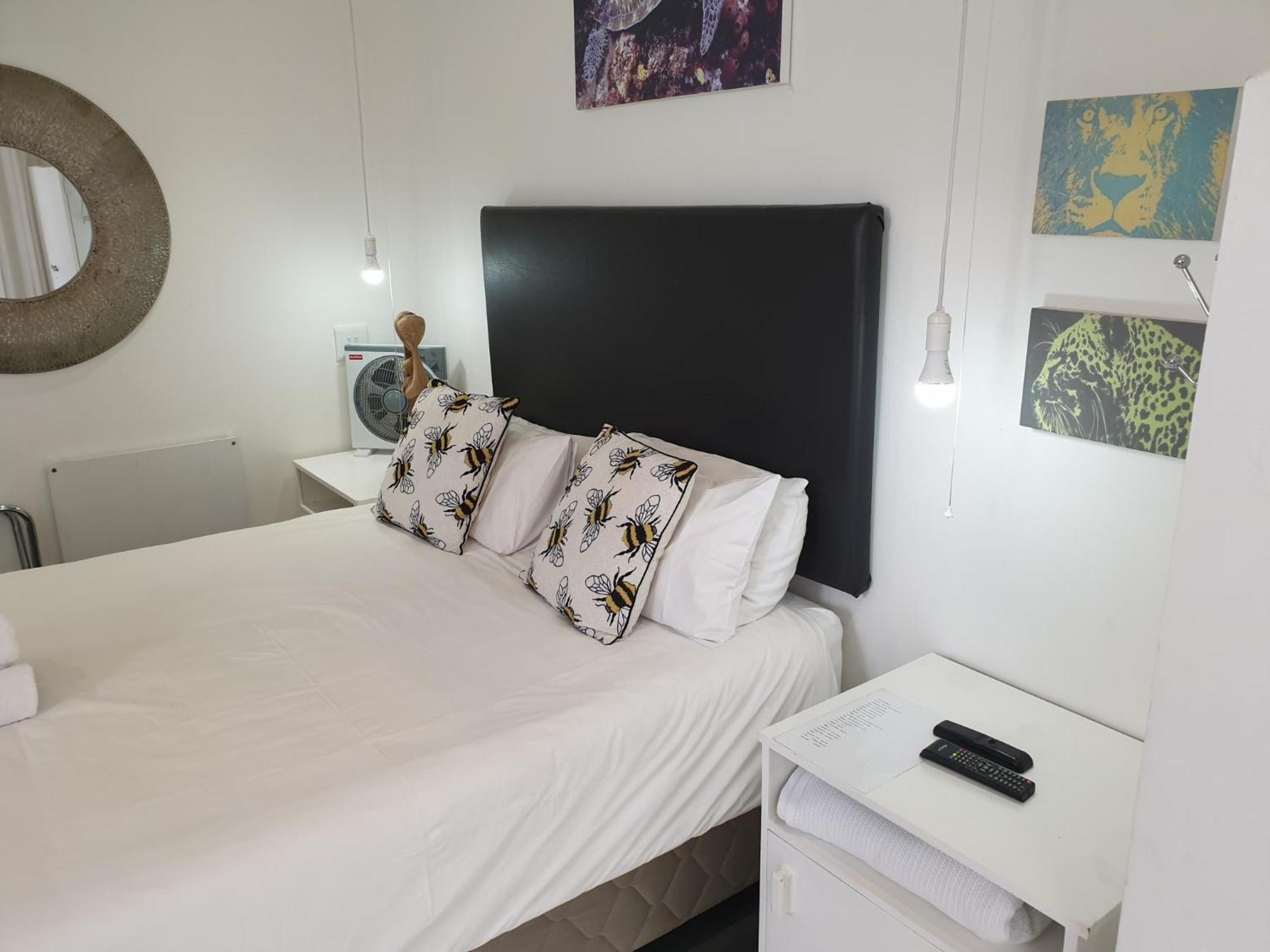 4 On Highworth Apartments And Studios Kapstaden Exteriör bild