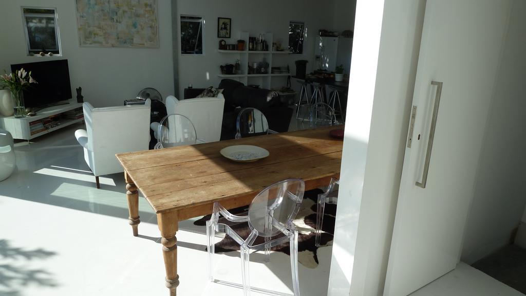 4 On Highworth Apartments And Studios Kapstaden Rum bild